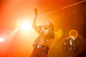 Alice Cooper e i Queen suoneranno al Fire Fight Australia