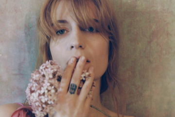 I Florence and the Machine hanno pubblicato "Light Of Love"