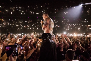 C'è una nuova canzone dei Linkin Park, s'intitola "She Couldn't"