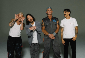 Il ritorno dei Red Hot Chili Peppers non ce lo aspettavamo così